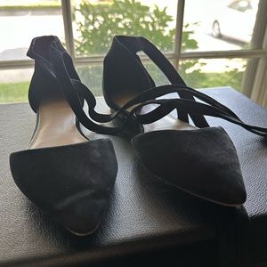Tie up velvet flats